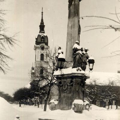 Trg Sv. Trojstva Spomenik Podignut 1774 Uklonjen 1947. Ias F 43 Inv. 1647