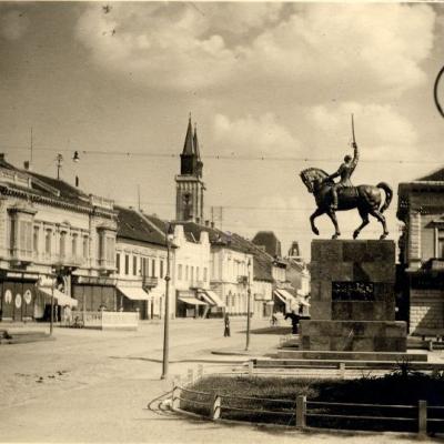 Spomenik Kralju Aleksandru I Vajara Antuna Augustincica Podignut 1939. Uklonjen 1941. Ias F 43 Inv. 679